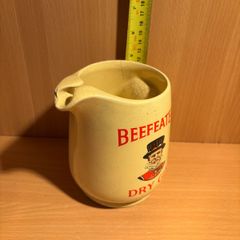 Pub jug Beefeater