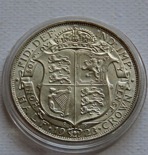 1923 George V Half Crown Unc Lustrously Toned