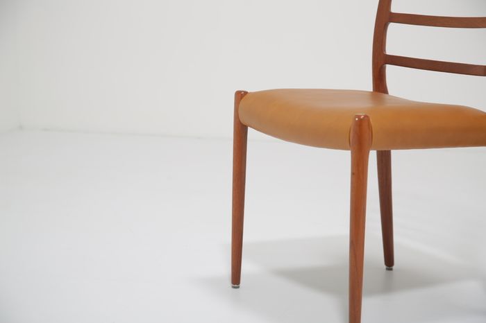 Mid Century Set of 8 x Teak and Tan Leather Dining Chairs Model 82 by Niels Otto Moller, 1960s
