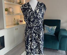 Brand-new Ladies Navy & White Knee Length Dress from ICHI With Pockets & Elastic waist