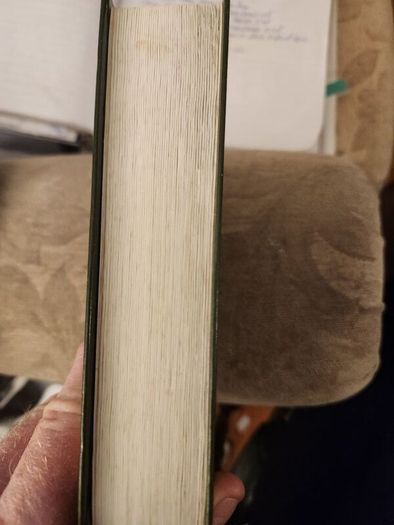 THE BIBLE. REVISED STANDARD  VERSION. Hardback in very good condition.  1100 pages.38.