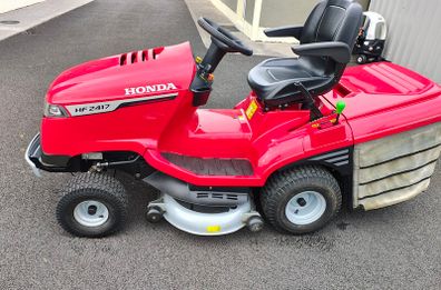 Honda HF2417 HME Ride-On Lawnmower 2022 56 Hours