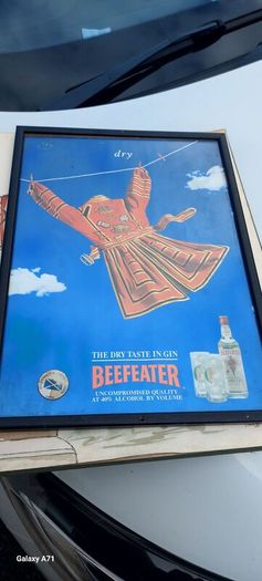 Beefeater advertising frame picture,buyer collects or pays postage thank you, see pictures for condition, sold as is.