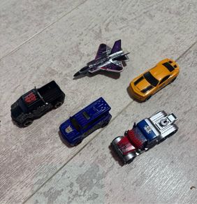Die cast Transformer vehicles