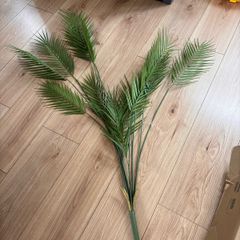 Artificial palm plant