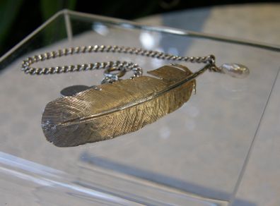 PRICE DROP 22nd June Wouters & Hendrix Feather Bracelet with Pearl in Silver