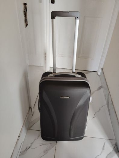 cabin size suitcase