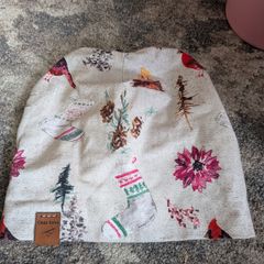 Onte Sews Christmas print beanie hat