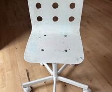 Children's Ikea desk chair