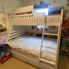 bunk bed