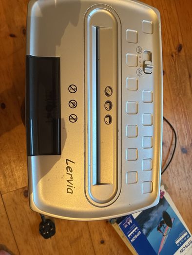 Lervia paper shredder