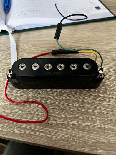 Assortment of Fender Stratocaster pickups - Duncan + G&L