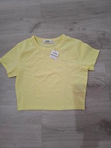 New T-shirt size 7-10 years