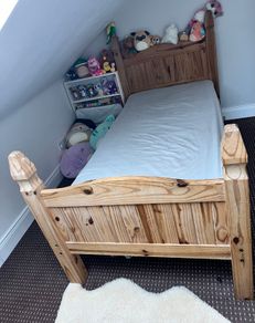 Single bed solid pine wood