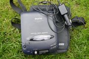 SANYO CDP-55 Vintage Compact Disc Personal CD Player