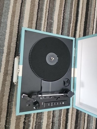vinyl player