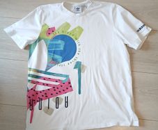 Ladies addidas t shirt size L
