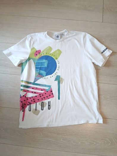 Ladies addidas t shirt size L