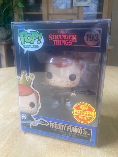 Stranger Things Eddie Freddy Funko NFT Pop 193. Mint.