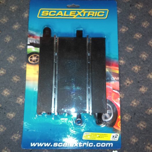 Scalextric C8222: 2x New Converter Track 1/2 Straight