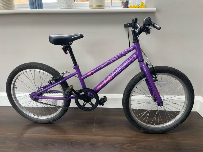 Apollo Envy Junior Hybrid Bike 20" Wheel - Excellent Condition