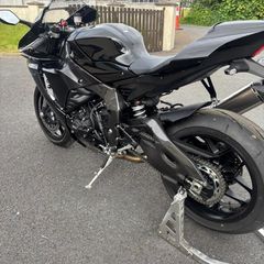 yamaha R1