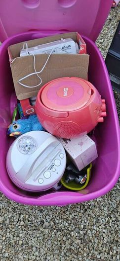 Sylvanian Families Treehouse and characters