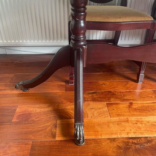 Extending Table and 6 chairs