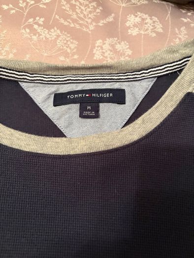 Tommy Hilfiger t shirt