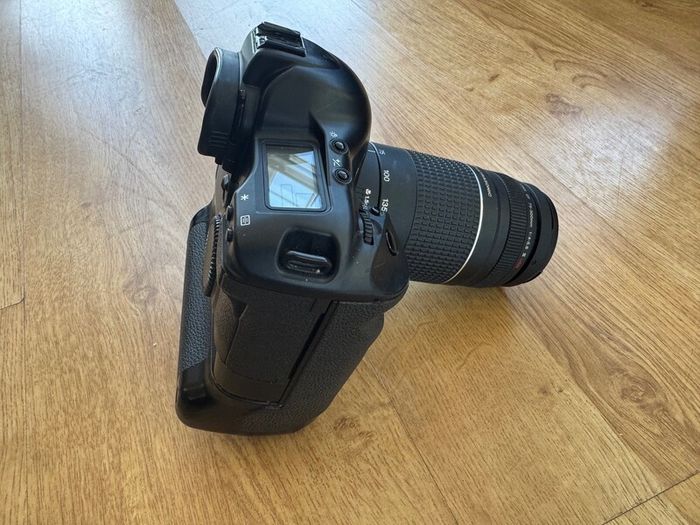 Canon EOS 1V 35mm Film Camera - Great Condition.