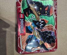 lego ninjago minifigures + tin