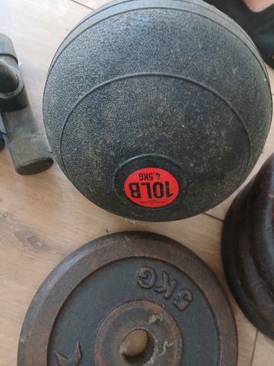Various weight lifting equipment