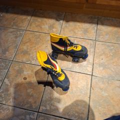 vintage roller skatrs