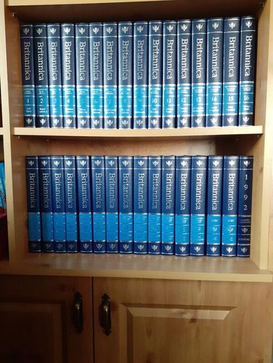 Britannica Encyclopedia collection 1992