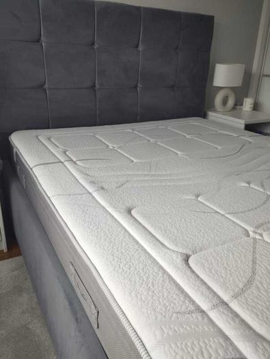 Ottoman Bed + Matress