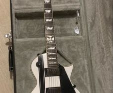 Esp Ltd James Hetfield iron cross