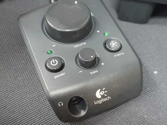 Logitech X-540 5.1 Surround Sound Speaker System