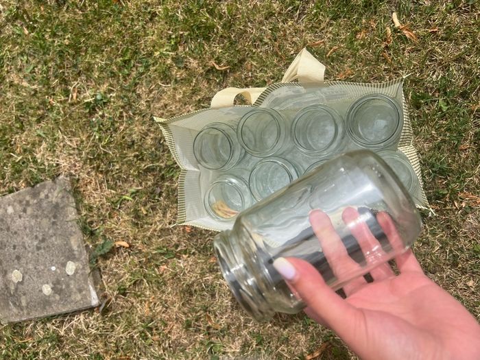 Glass jar (18)