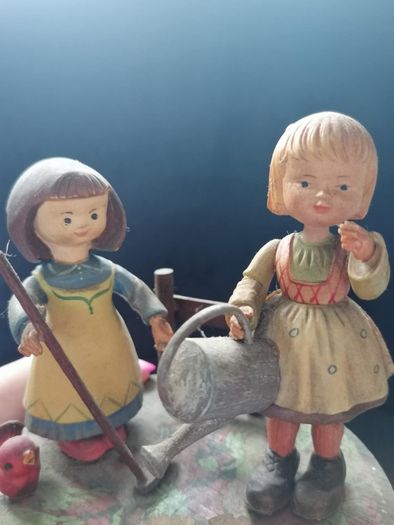 Antique ANRI Its a Small World Music Box