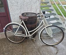 High Nelly ladies bicycle