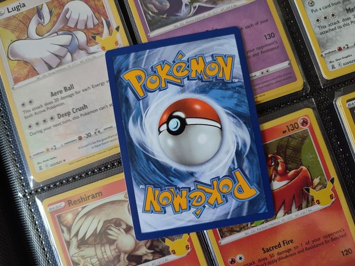 Groudon ! Holo Rare ! 25th Anniversary ! from Celebrations Set ! 2021 ! Pokemon Card !