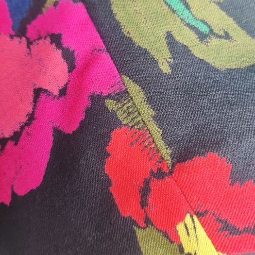 VINTAGE 1980s designer Emanuel Ungaro floral wool blend wiggle dress Made in Italy XS S 8