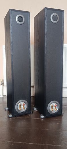 Monitor Audio BR5 speakers