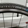 New Trek size M hybrid bike. Image 9