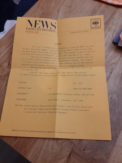 Darlings Saturday Town 7" Promo with Press sheet