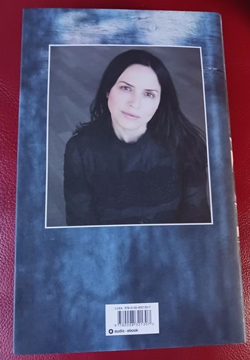 Andrea Corr / Barefoot Pilgrimage/A Memoir/ 2019