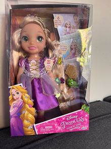 Disney Princess Glow N Style Rapunzel Brand New