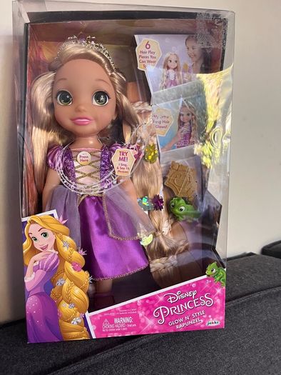Disney Princess Glow N Style Rapunzel Brand New