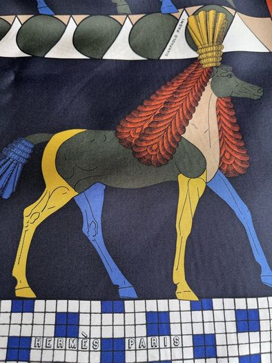 Absolutely Stunning Hermes scarf