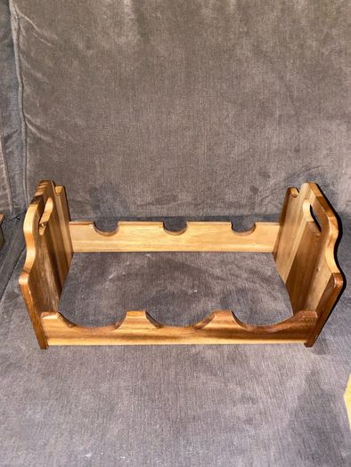 Whiskey gin vine holder acacia wood